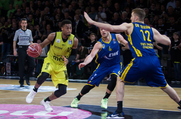 与此同时 与此同时