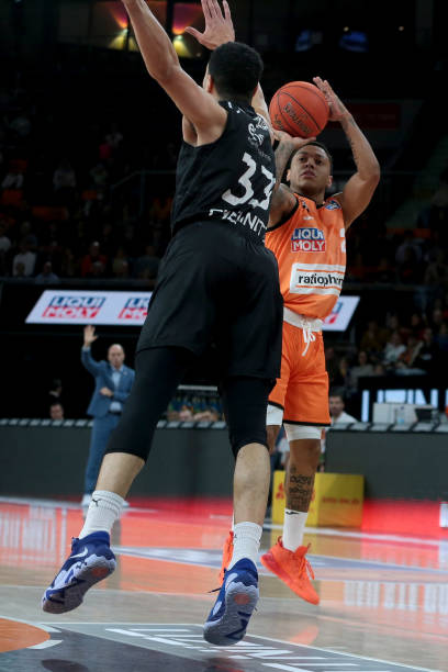 组织中场的 组织中场的