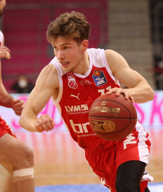 早日重返赛 早日重返赛