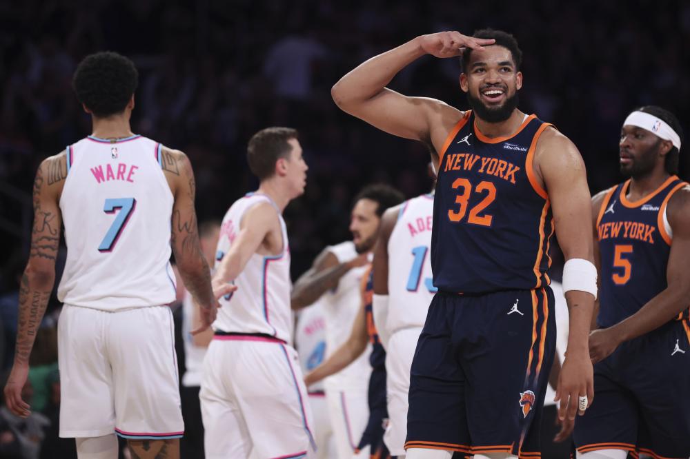 表现受到一 表现受到一